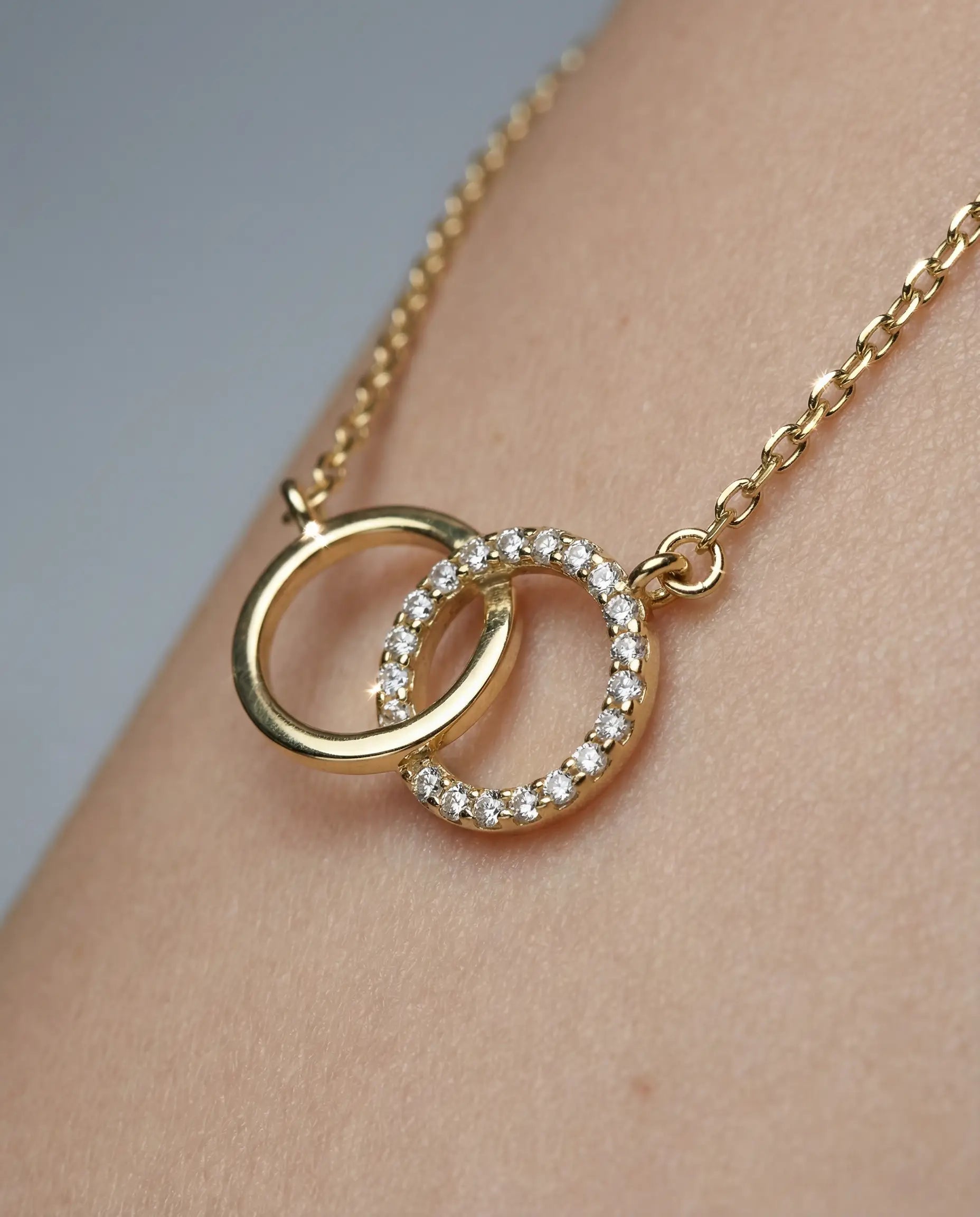 ogrlica 14k pozlata dva kruga cubic zirconia cirkoni