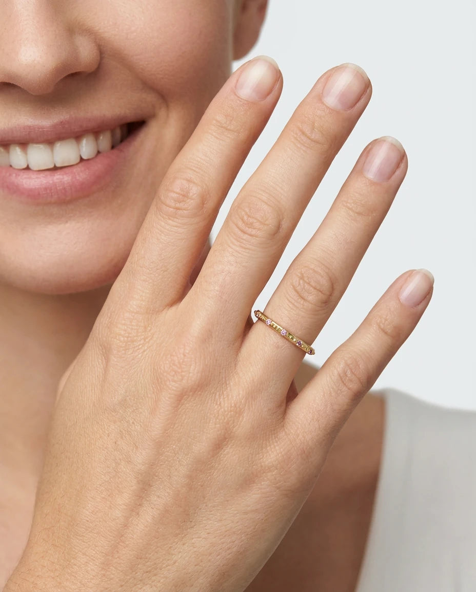 prsten 14k zuta pozlata talasasti dizajn roze cubic zirconia cirkoni
