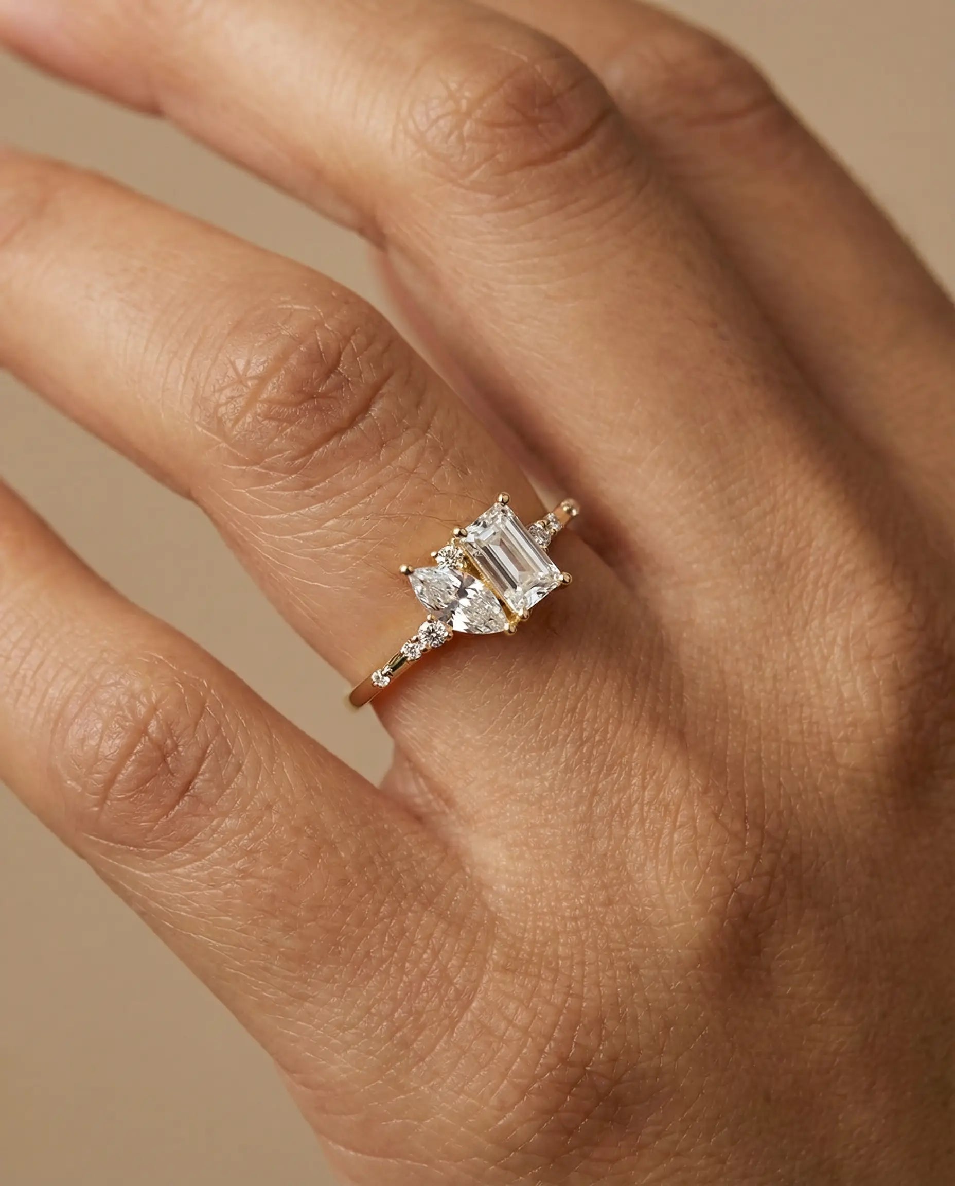 Srebrni prsten sa belim cirkonima od srebra 925 sa 14k pozlatom