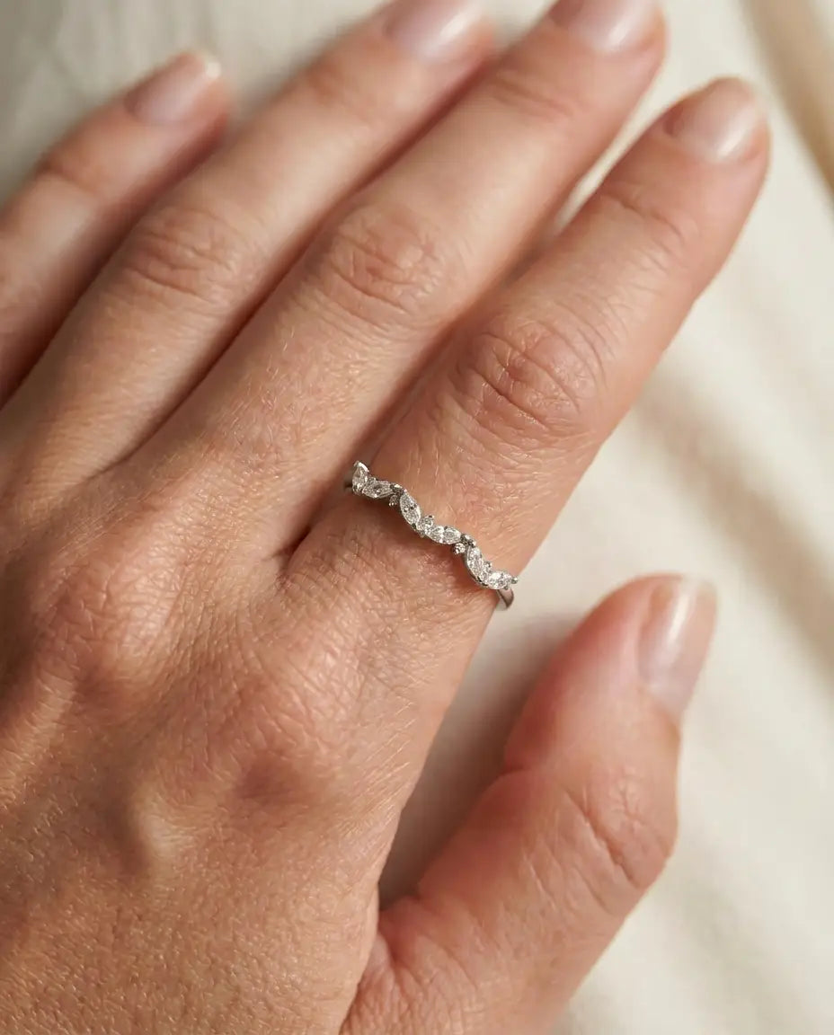 Image of Srebrni prsten sa marquise cirkonima od srebra 925