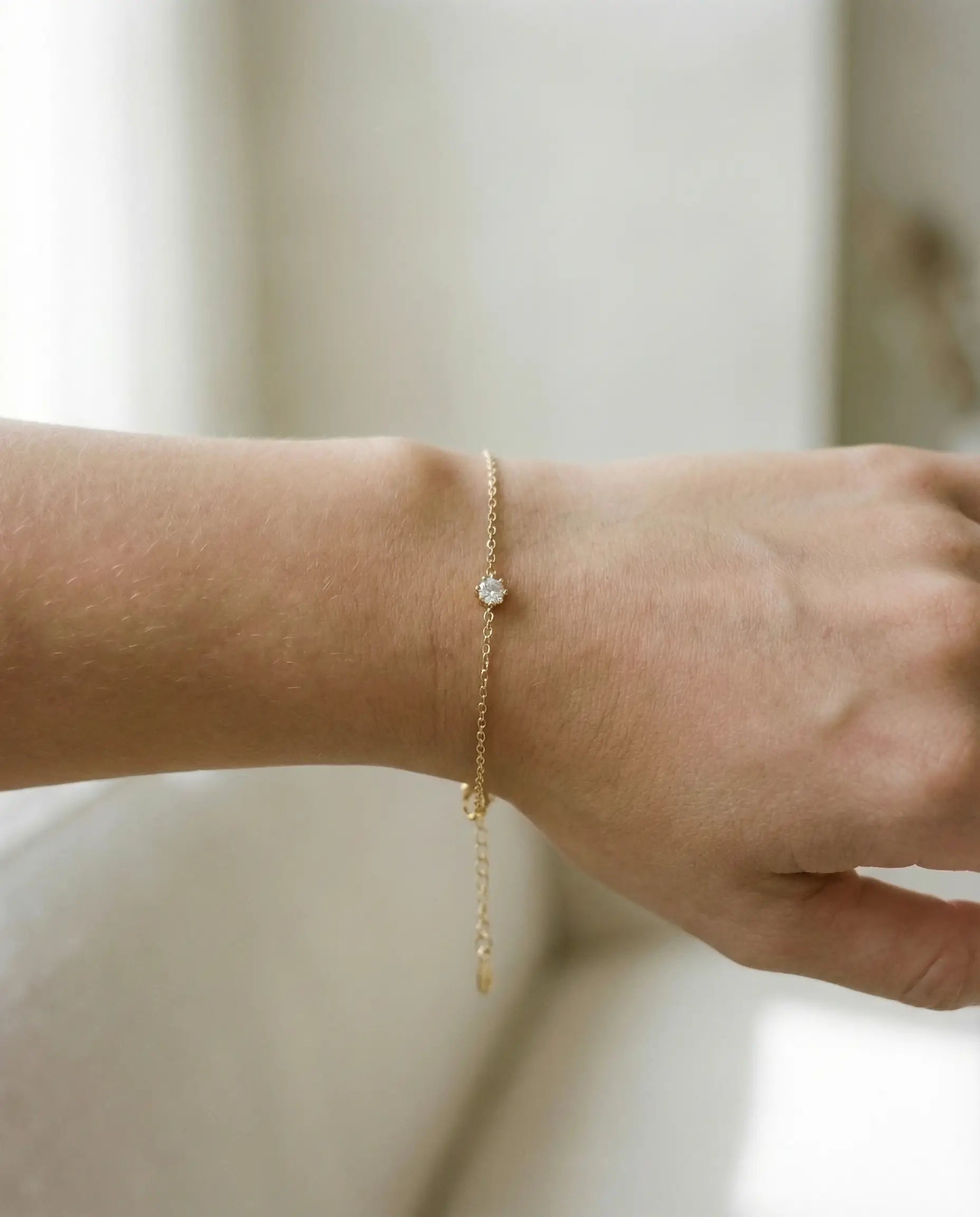 Srebrna narukvica jedan cirkon 14k pozlata žuta SOHO