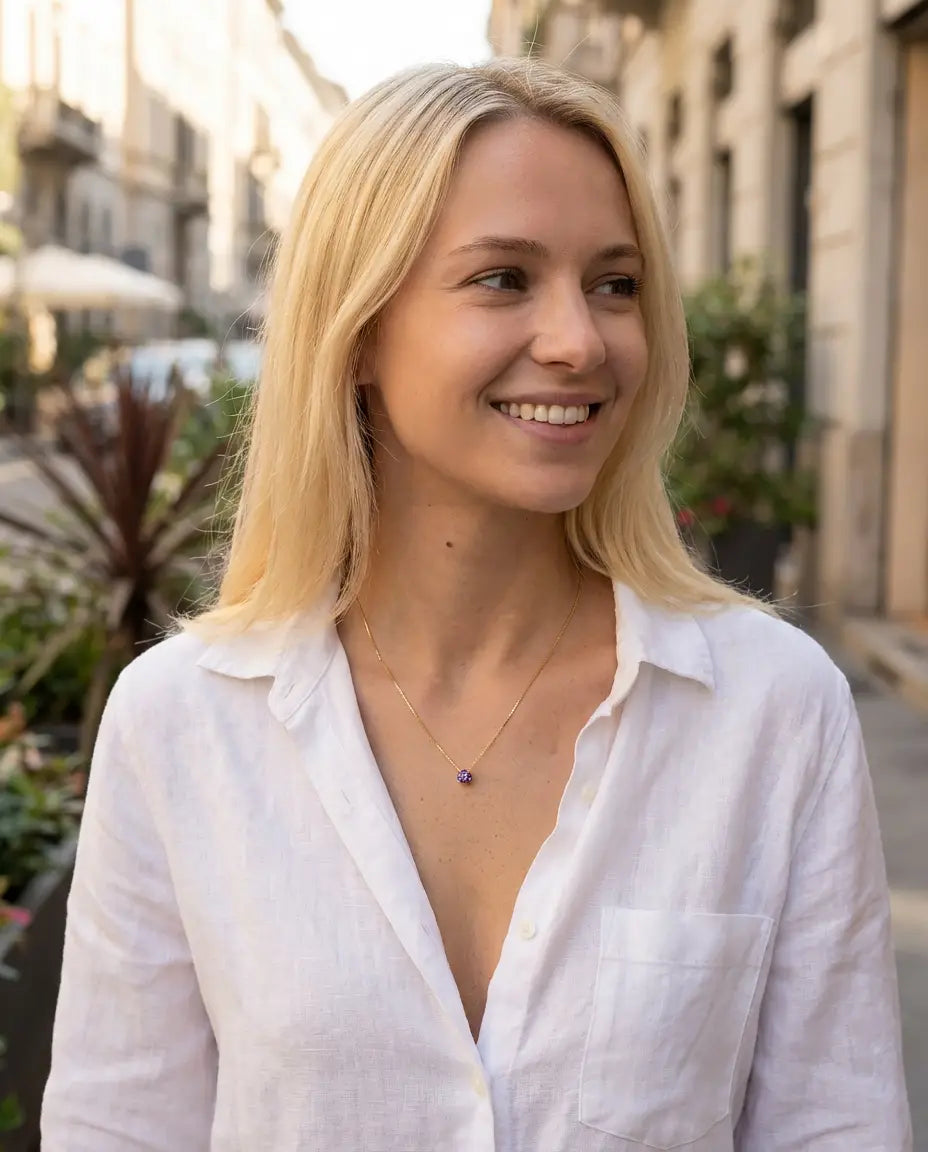 srebrna ogrlica rodijum ljubičasti cubic zirconia cirkon minimalisticki