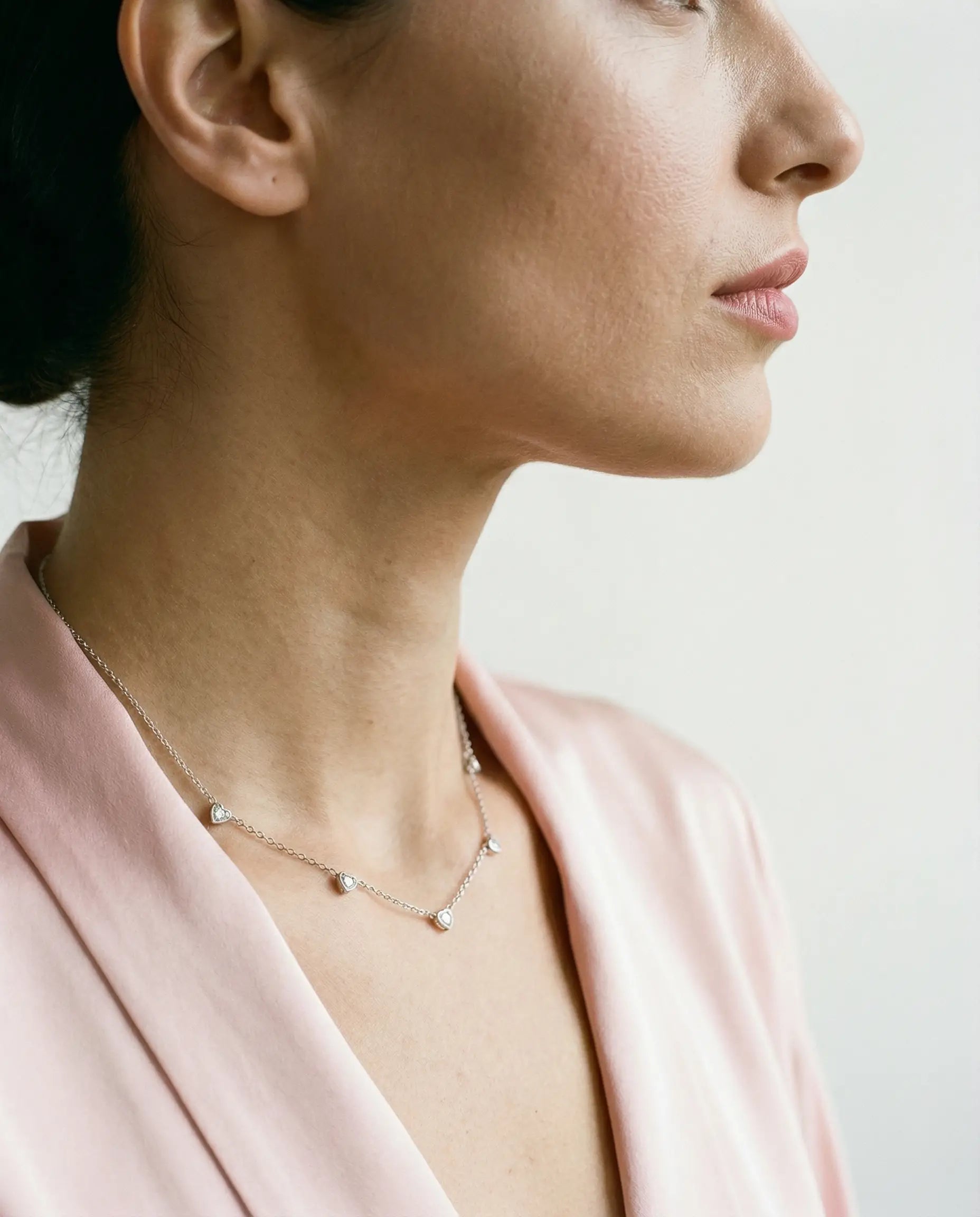 Srebrna ogrlica srca beli cubic zirconia – ogrlica rodijum