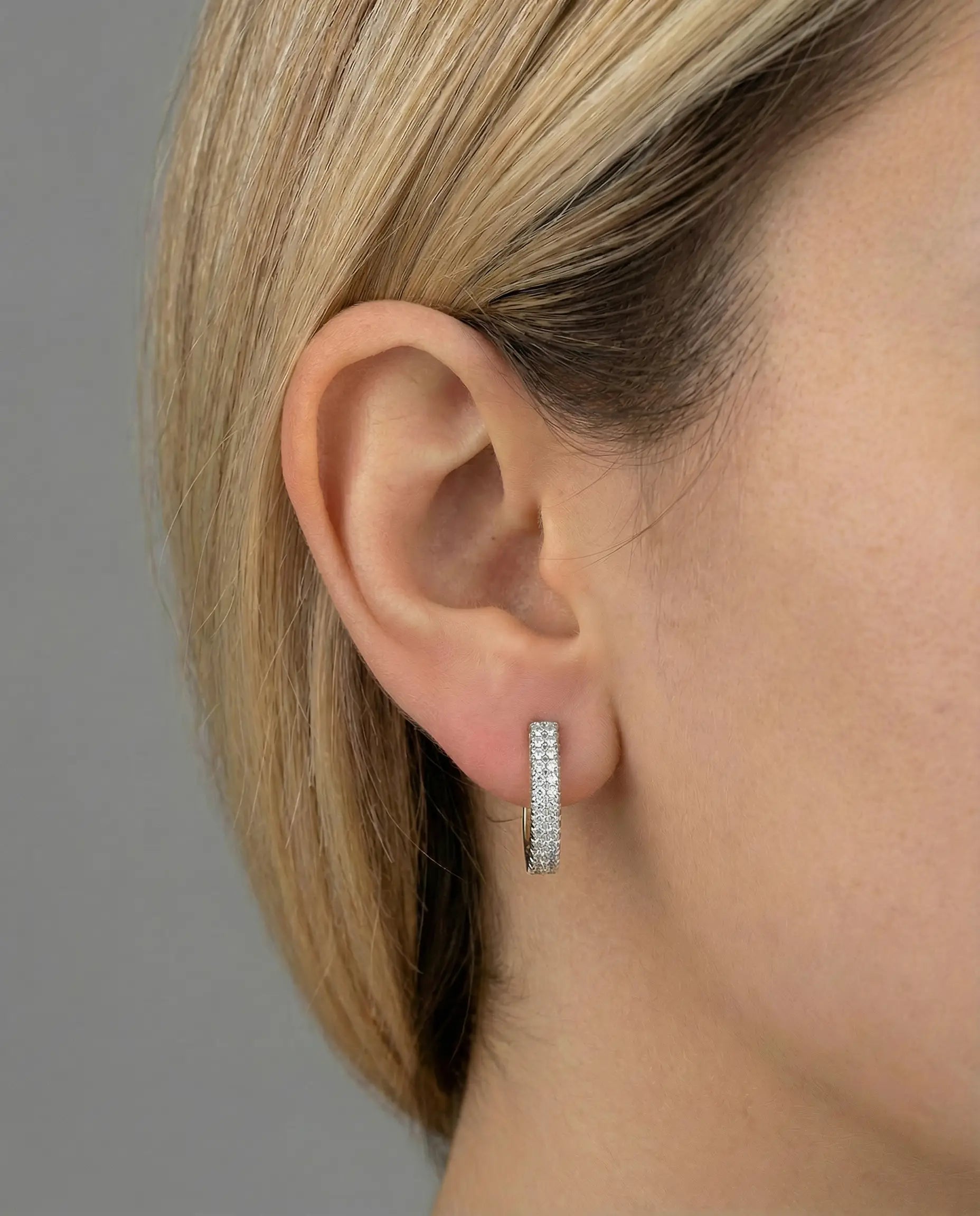 Image of srebrne minđuše alke sa belim cirkonima rodijum