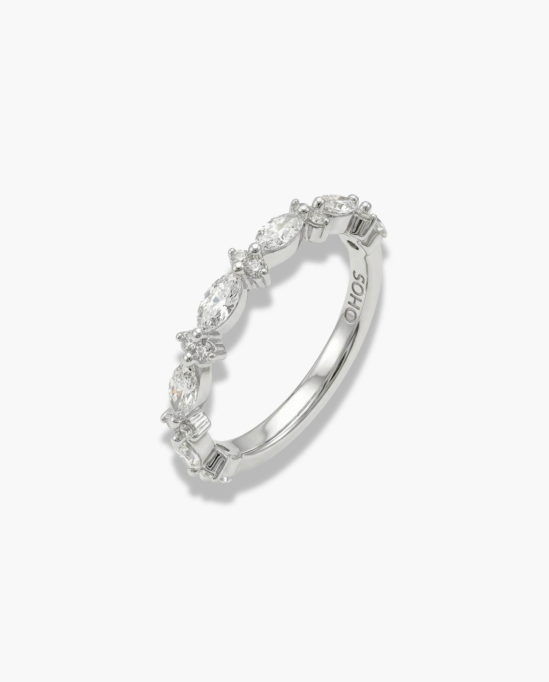 Srebrni prsten niz cirkona od 925 srebra